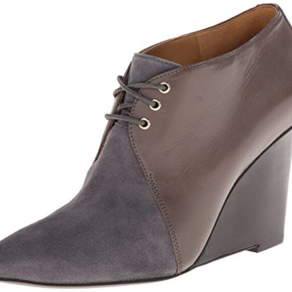 Nine West "Hartie" Wedge Booties with Pointy Toe in Size 9.5 M - Picture 1 of 13